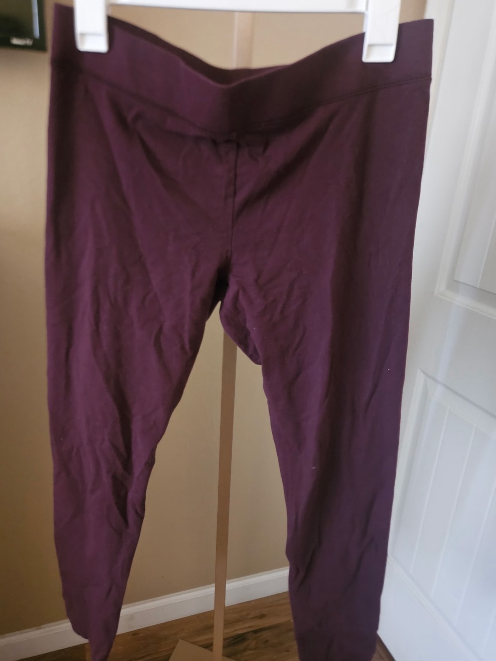 Aerie Leggings Size Medium Mid Rise Burgundy/Purple Activewear Athleisure
